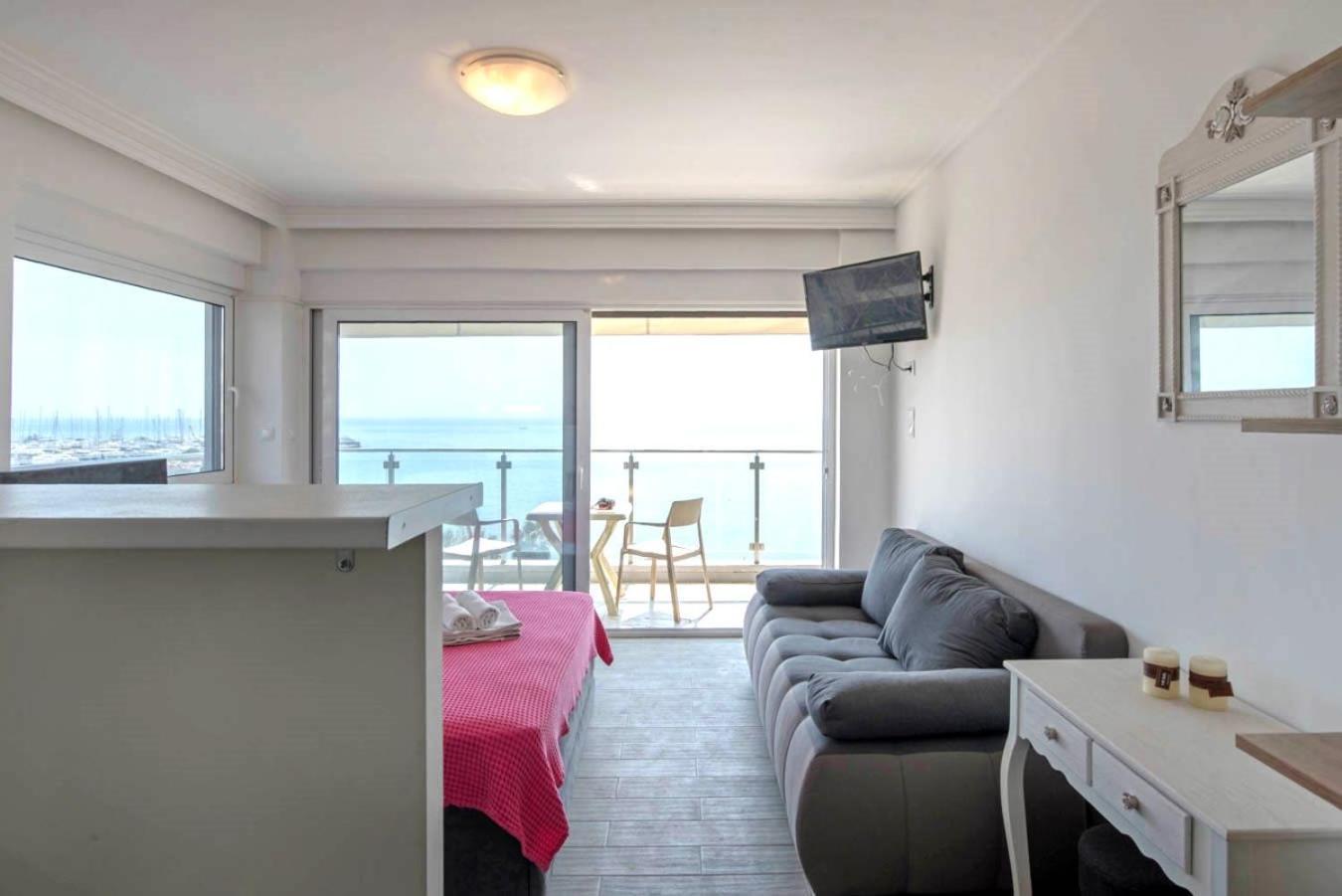 Breathtaking Seaview Studio In Athenian Riviera Exterior photo